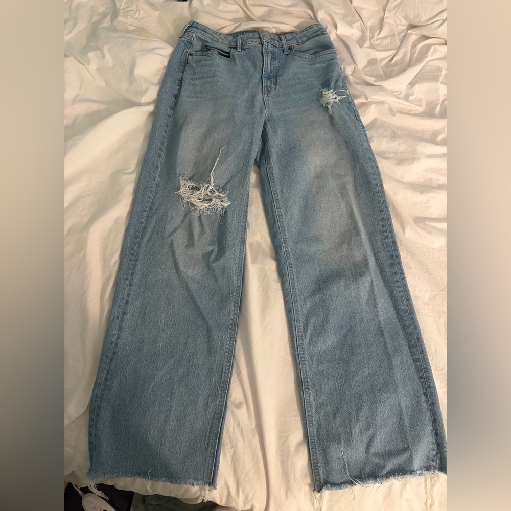 Old Navy Light Blue Straight Leg Distressed Jeans